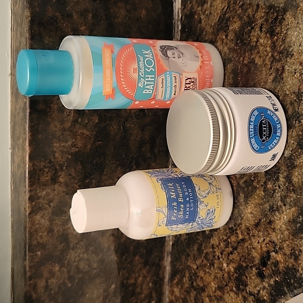 Luxury travel trio